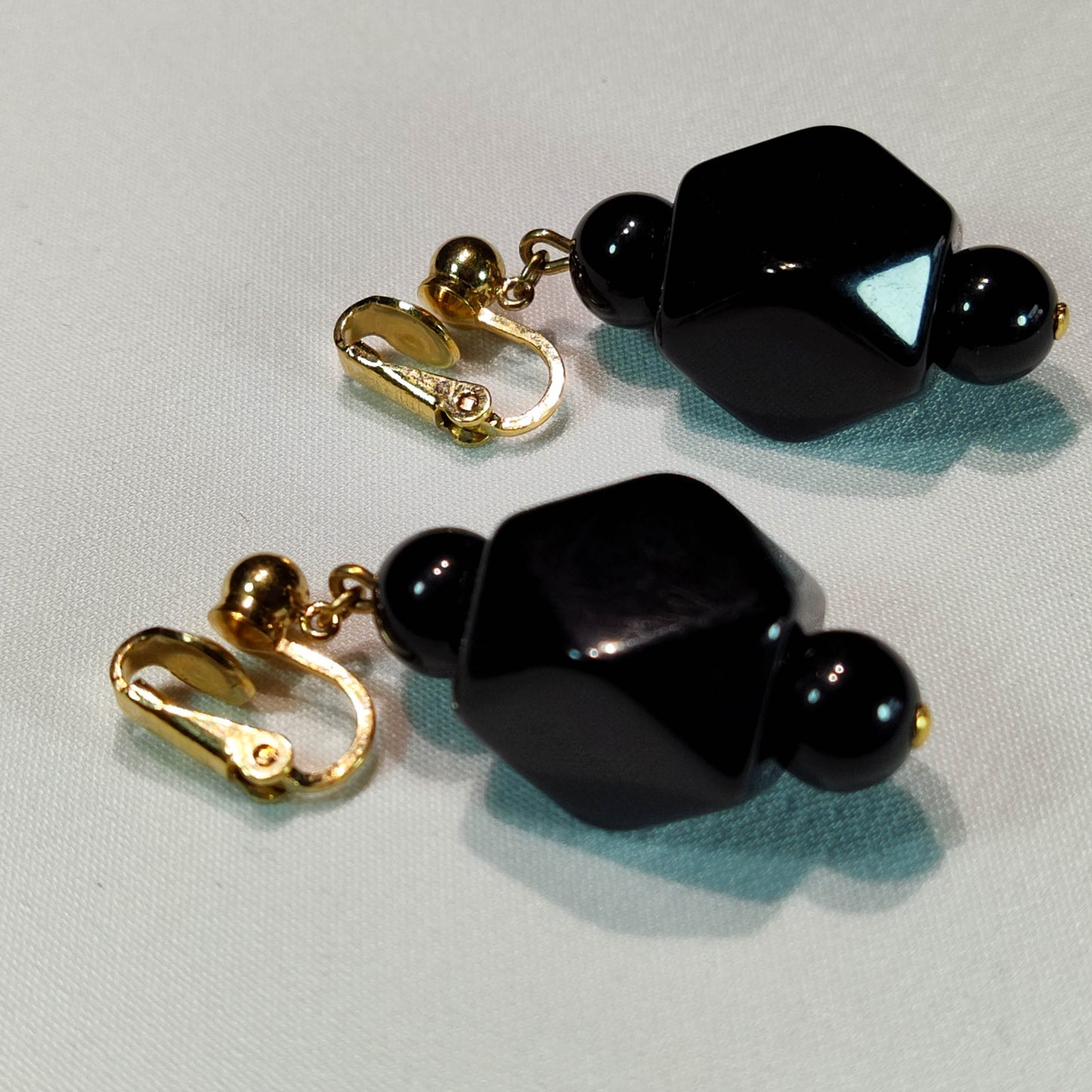 1960's Black Short Dangle Clip Earrings