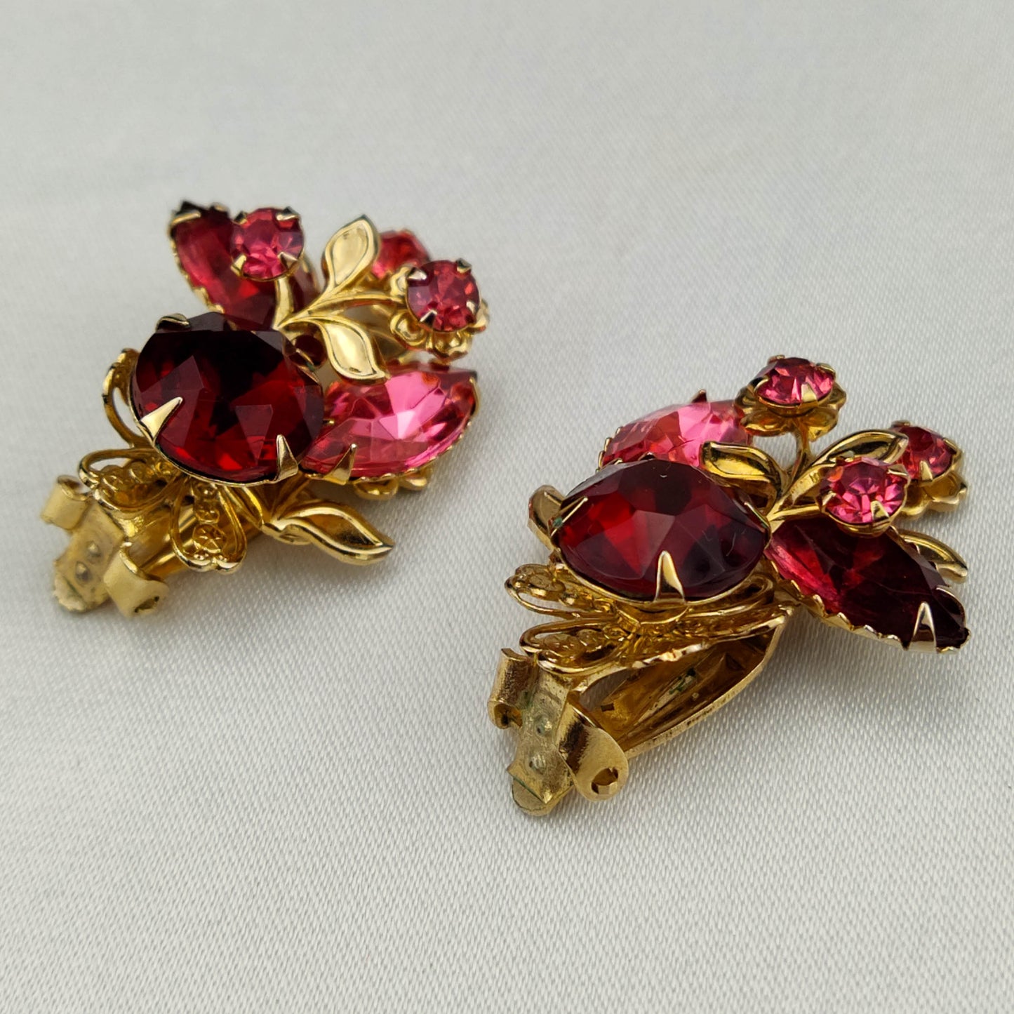 1950's Pink and Red Rhinestone Spray Clip Earrings