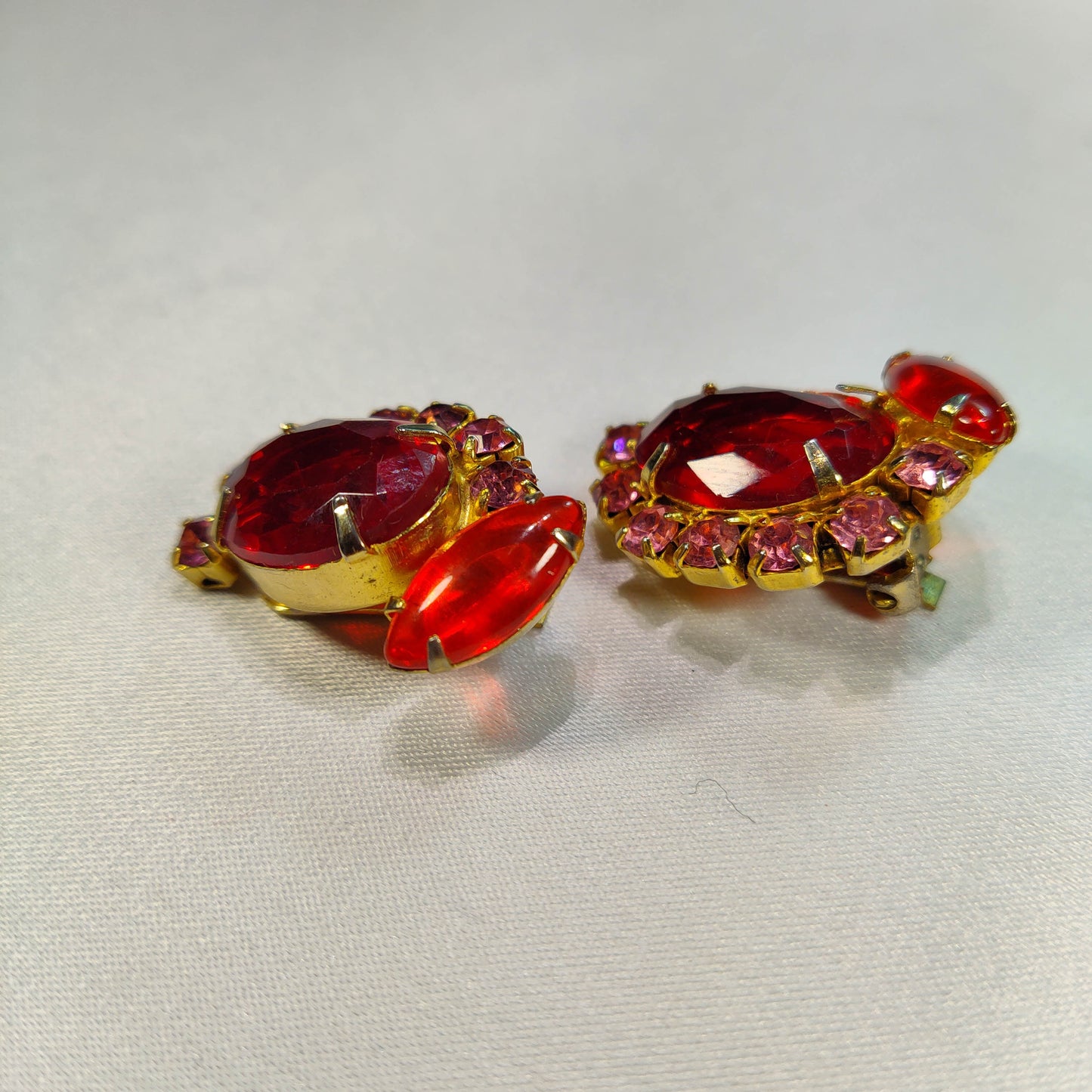 1950's Red and Pink Rhinestone Cluster Clip Earrings