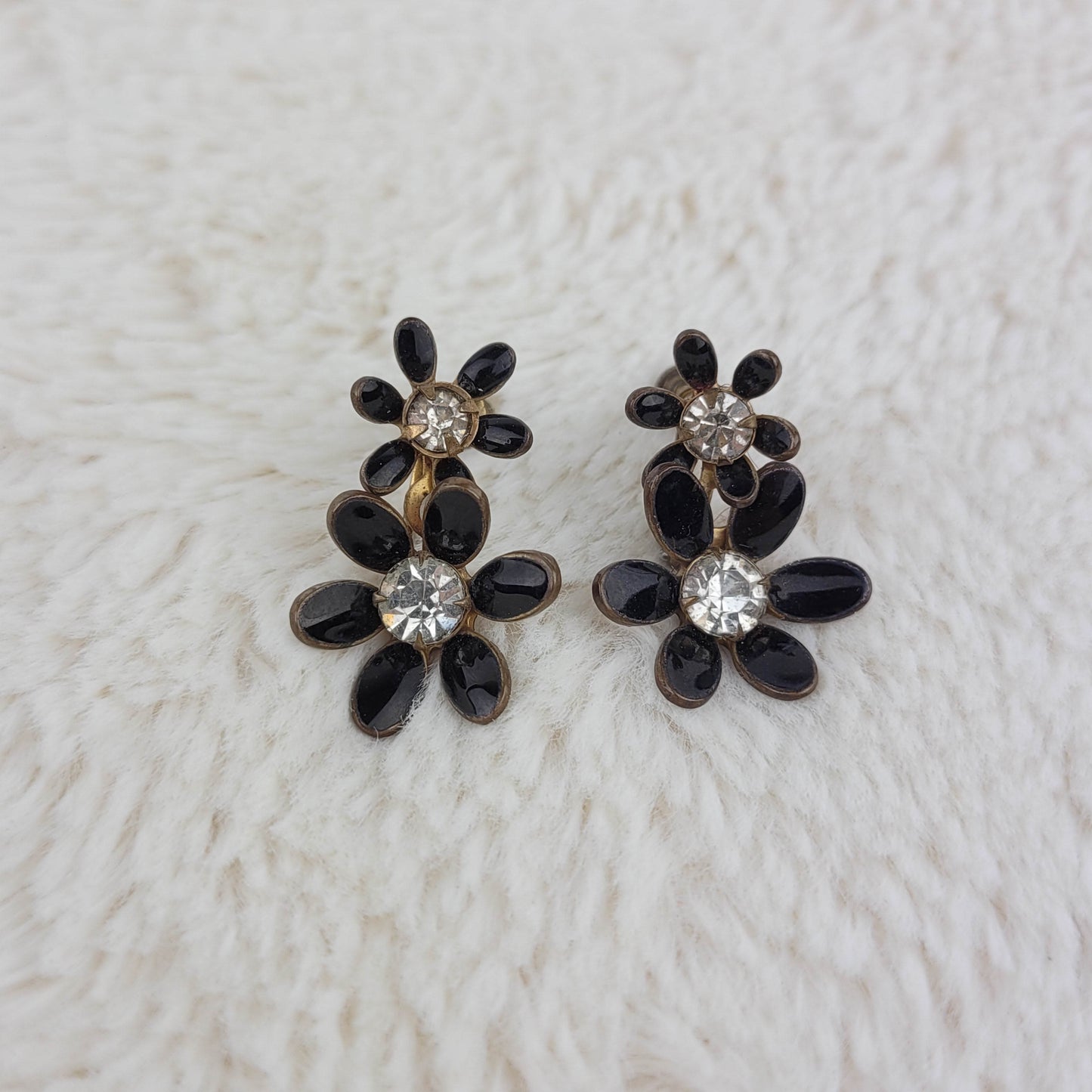 1950's Clear Rhinestone and Black Enamel Flower Screwback Earrings