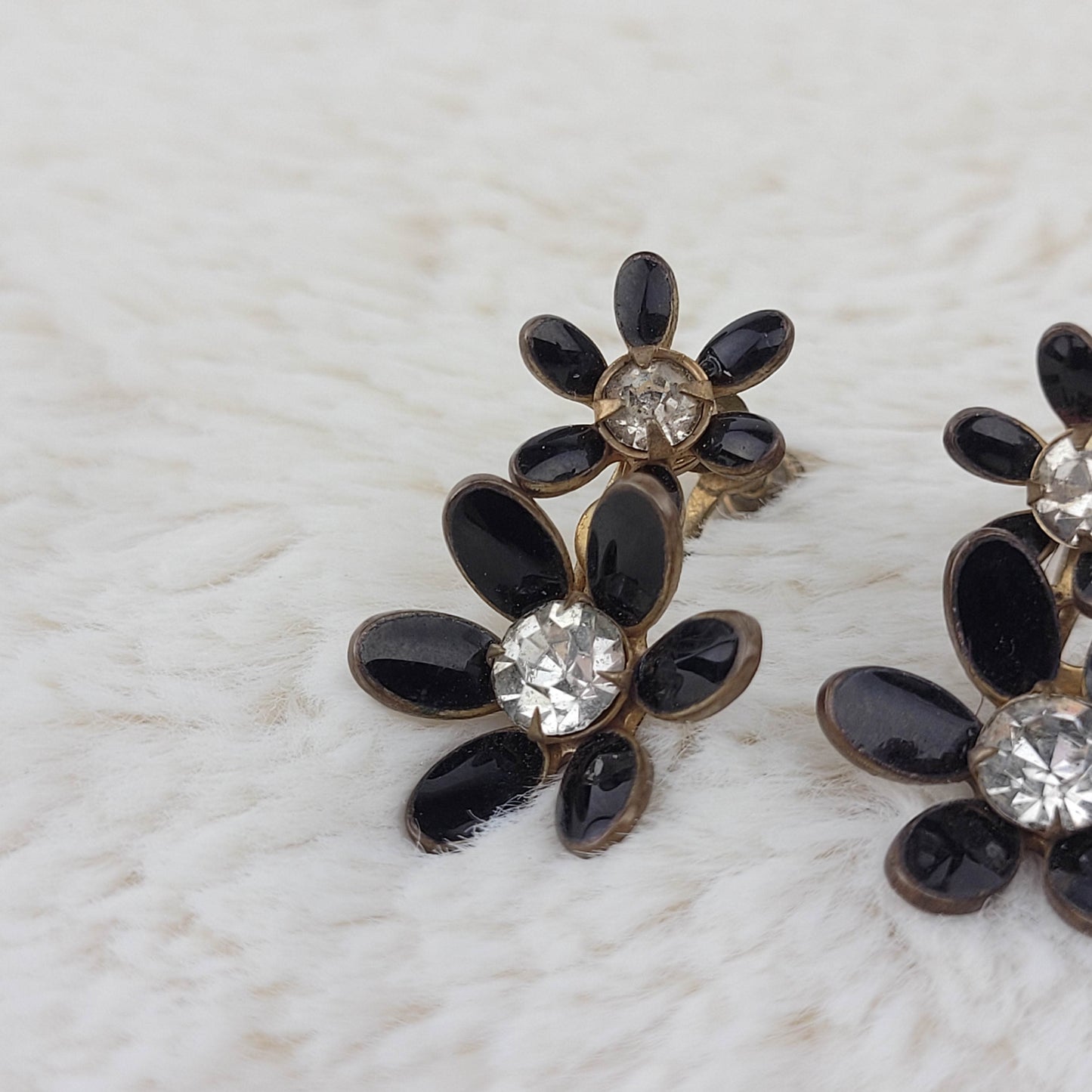 1950's Clear Rhinestone and Black Enamel Flower Screwback Earrings