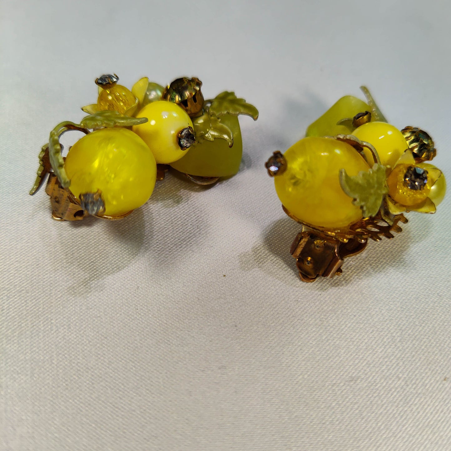 1950's Yellow Bead Lemon and Flower Rhinestone Cluster Clip Earrings