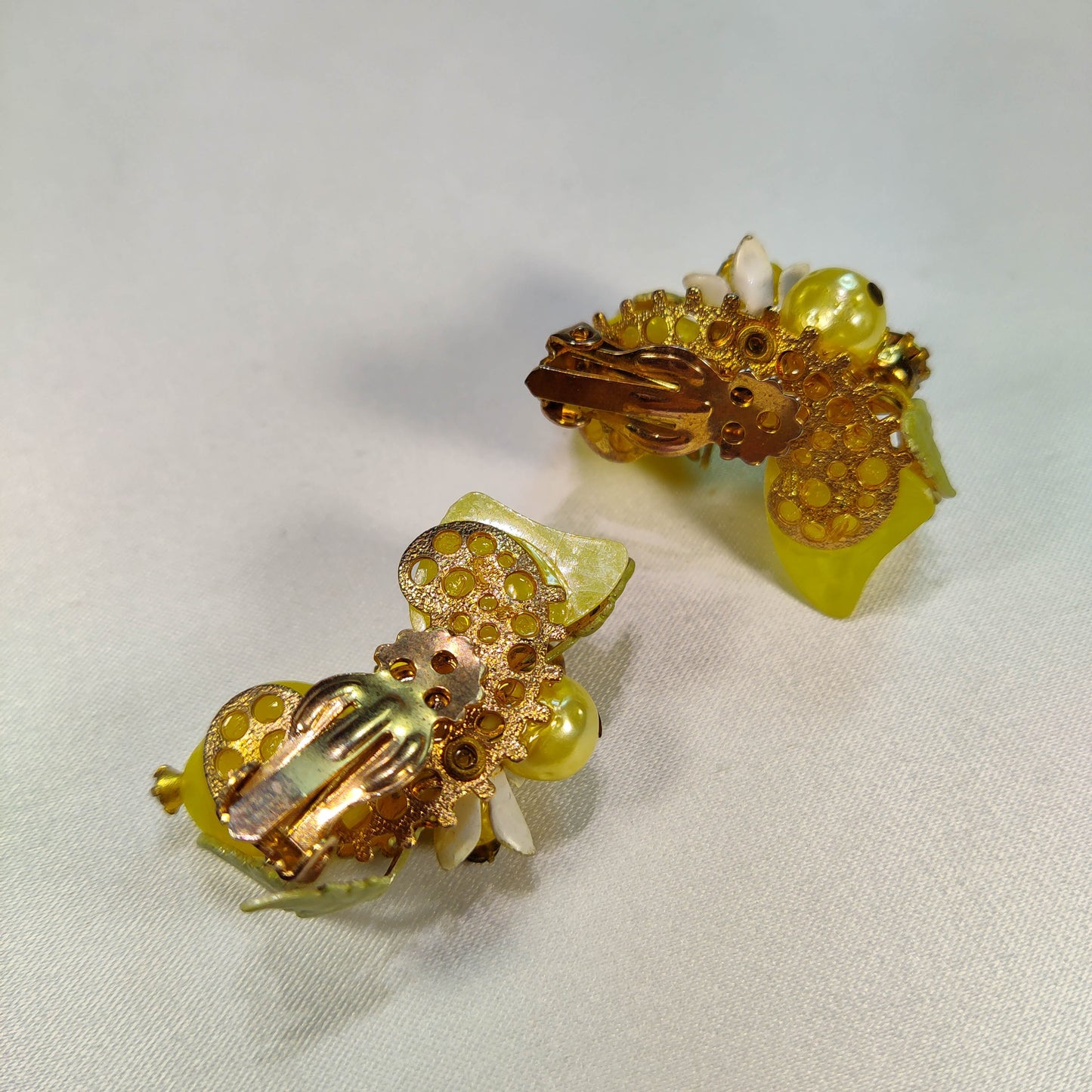 1950's Yellow Bead Lemon and Flower Rhinestone Cluster Clip Earrings