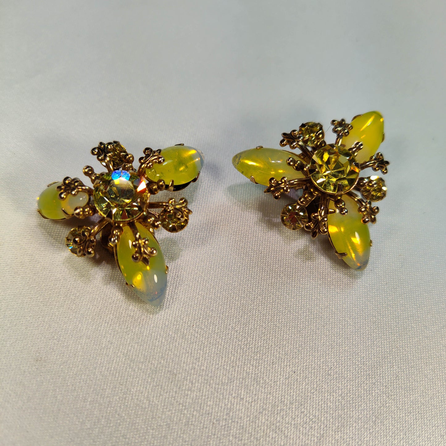 1950's Yellow Rhinestone Flower Clip Earrings