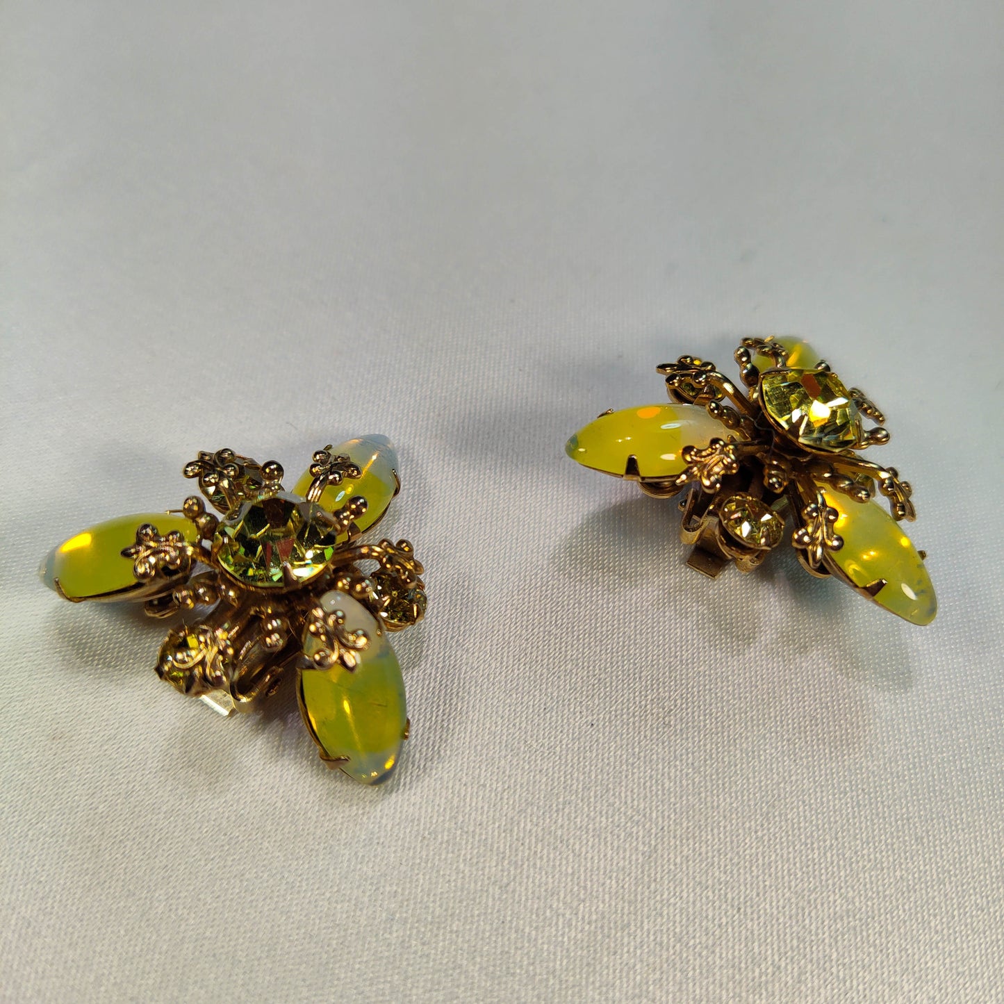 1950's Yellow Rhinestone Flower Clip Earrings