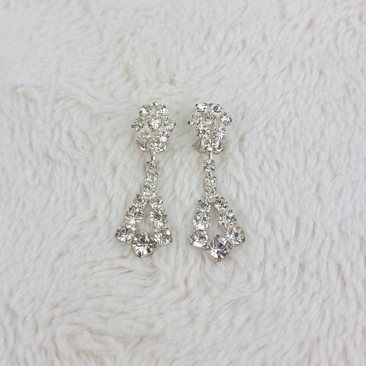 1950's Clear Rhinestone Dangle Clip Earrings