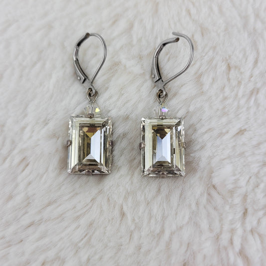 1940's Clear Rhinestone Short Dangle Hook Earrings