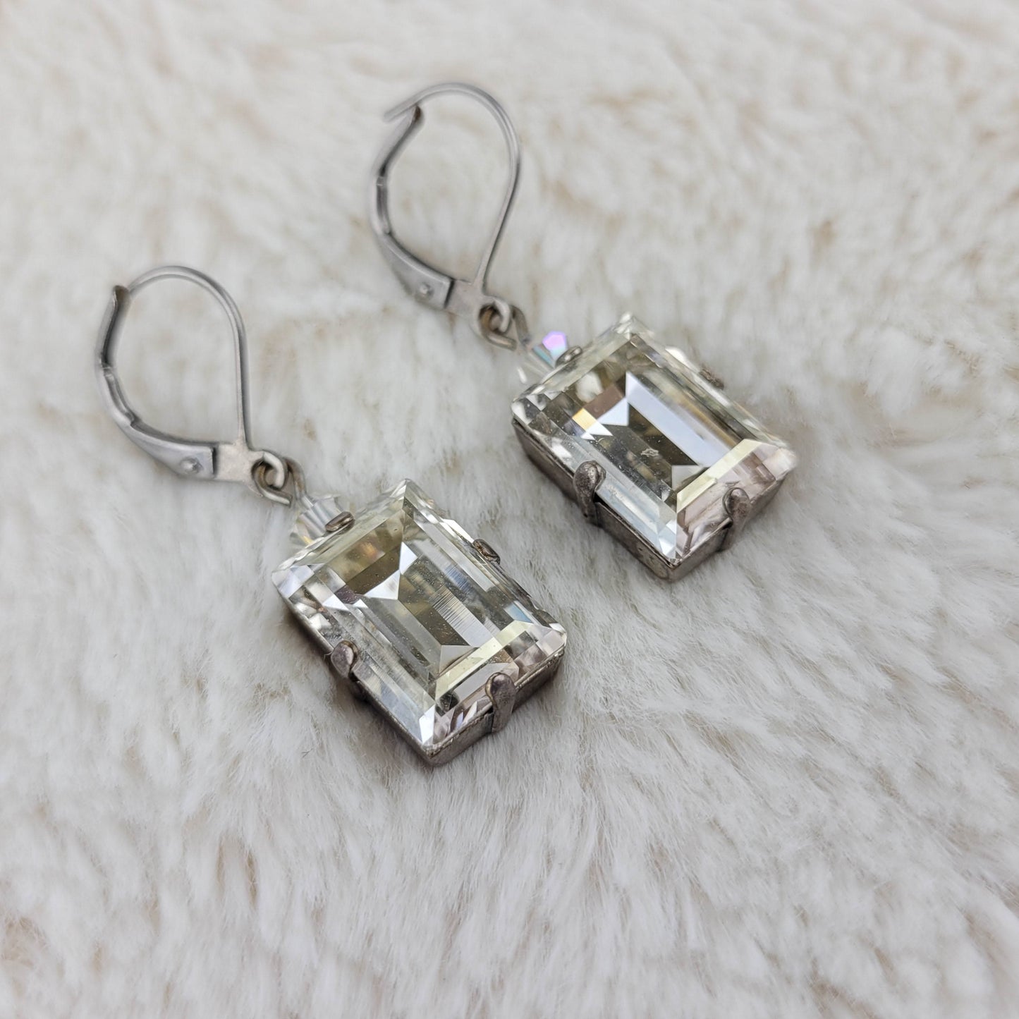 1940's Clear Rhinestone Short Dangle Hook Earrings