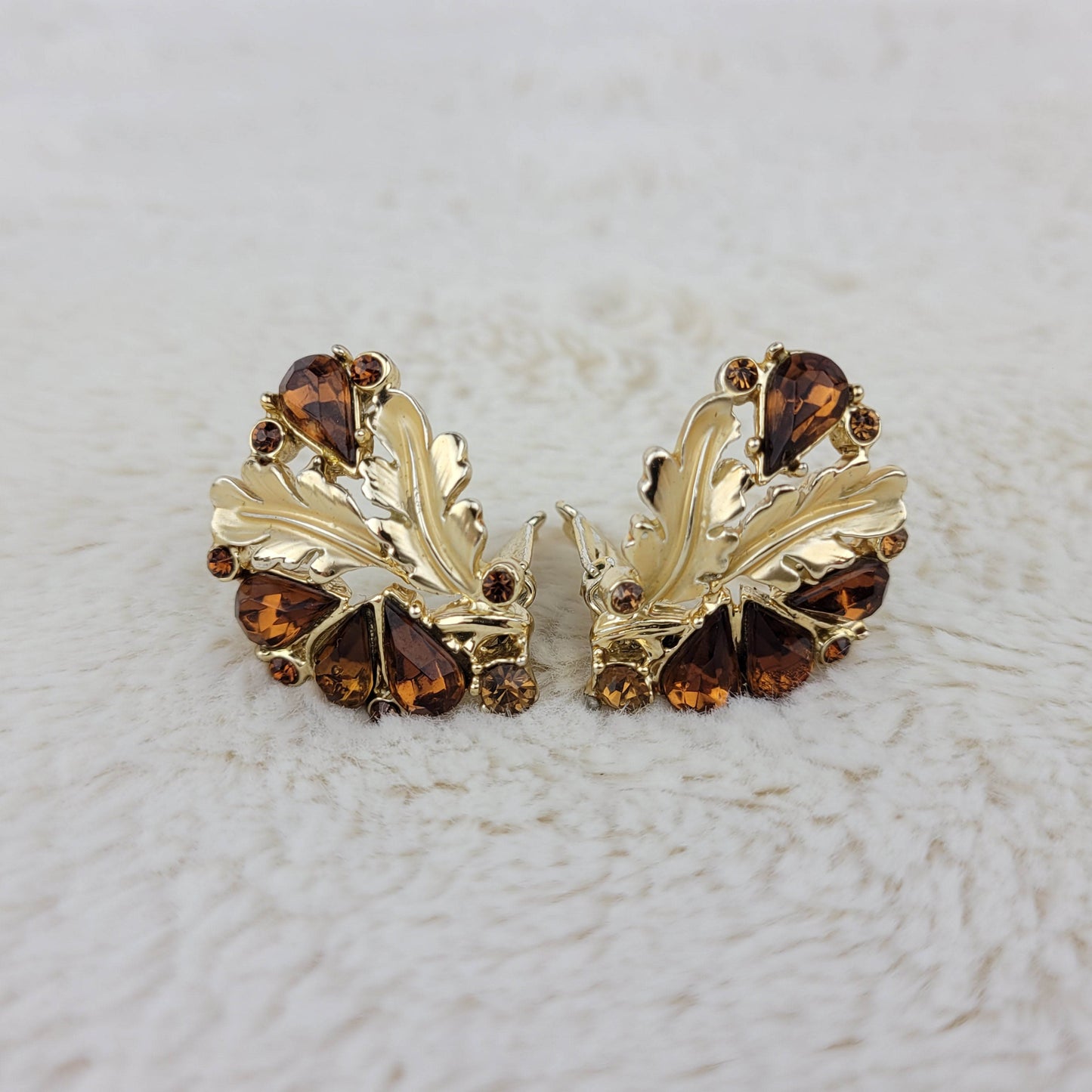 1950's Gold Leaf and Root Beer Rhinestone Cluster Clip Earrings