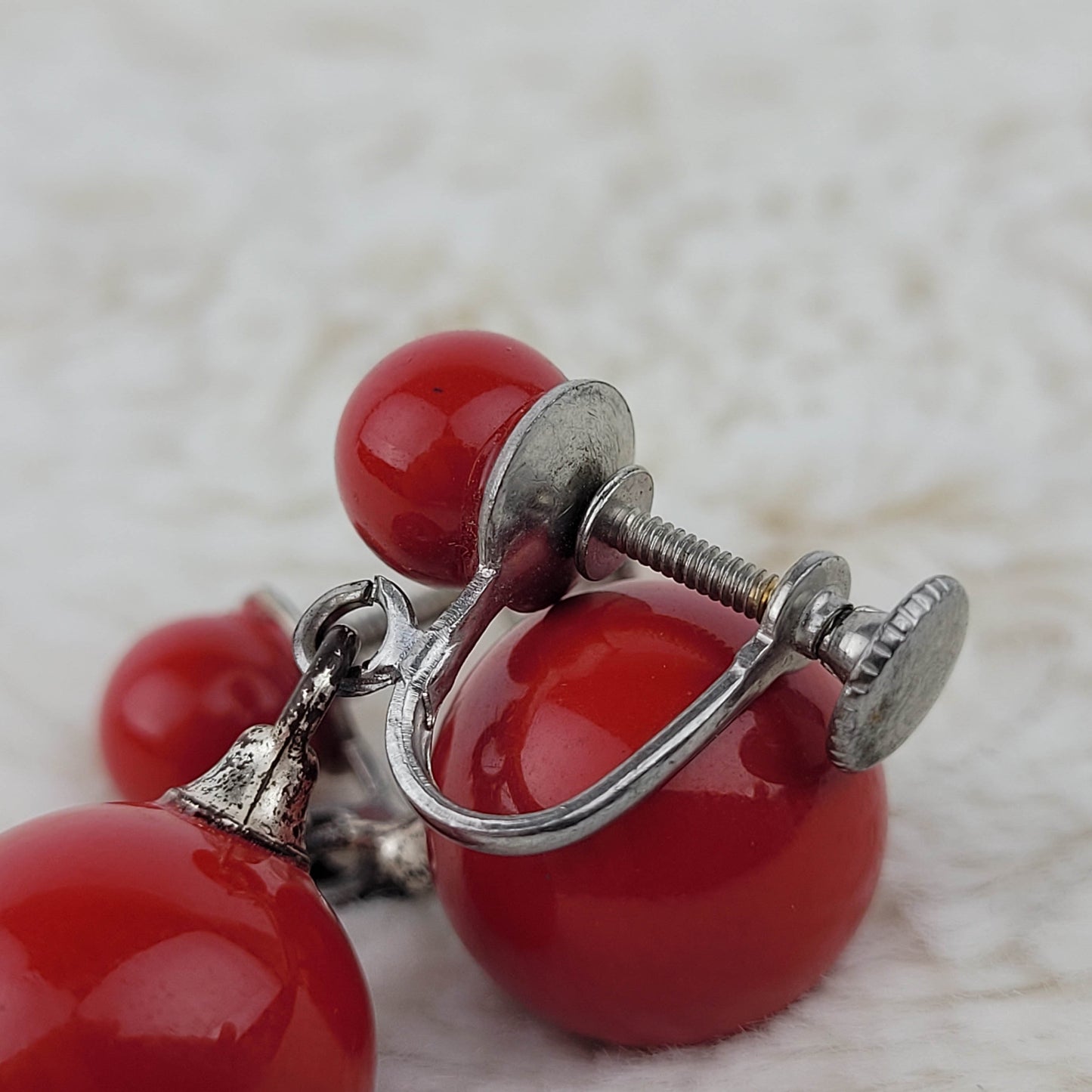 1950's Cherry Red Bead Dangle Screwback Earrings