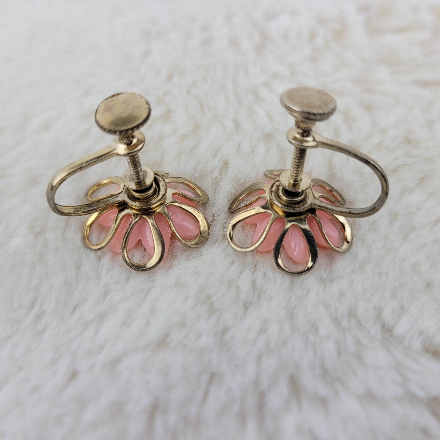 1950's Pink Lucite and Rhinestone Flower Screwback Earrings