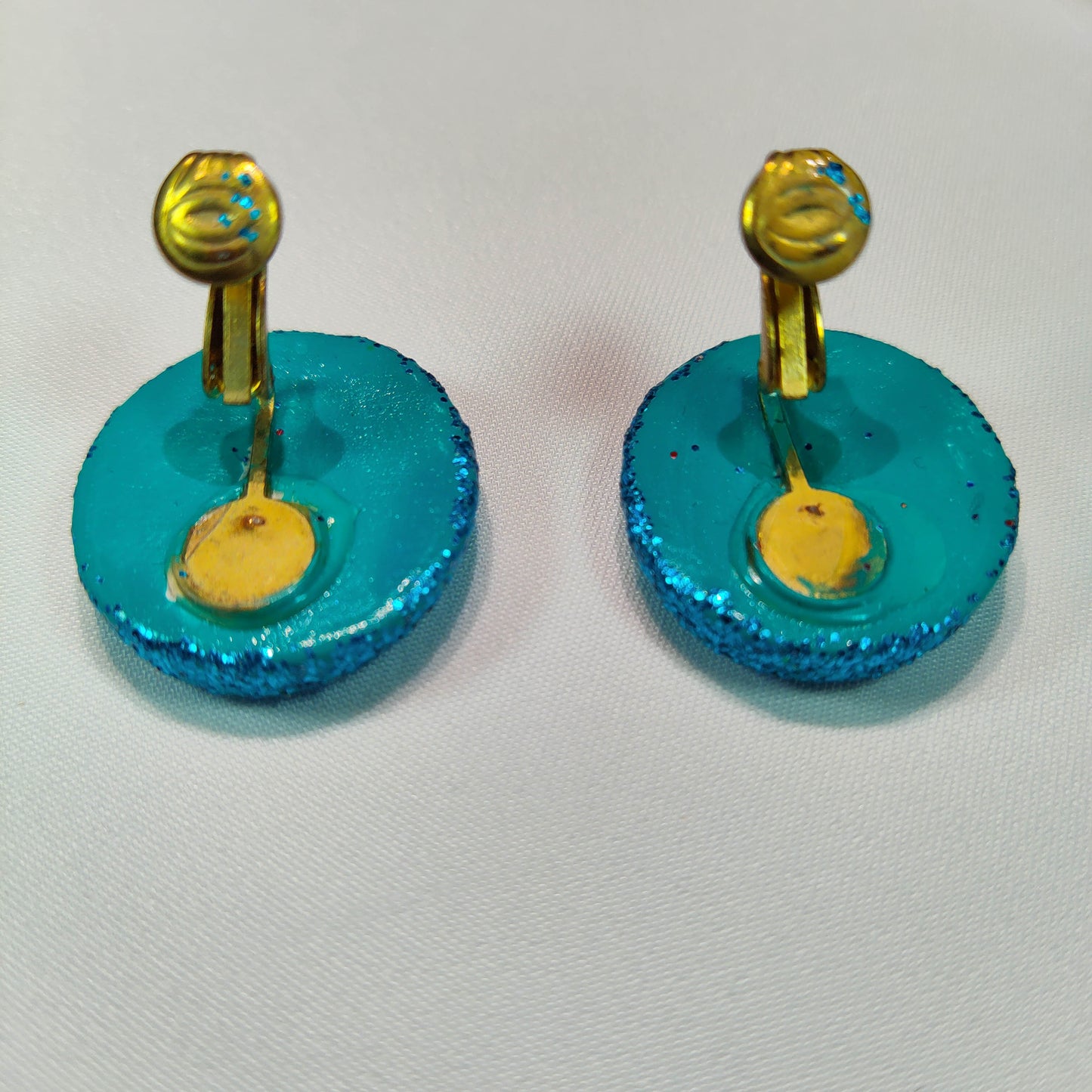 1950's Turquoise Glitter Clip Circular Earrings