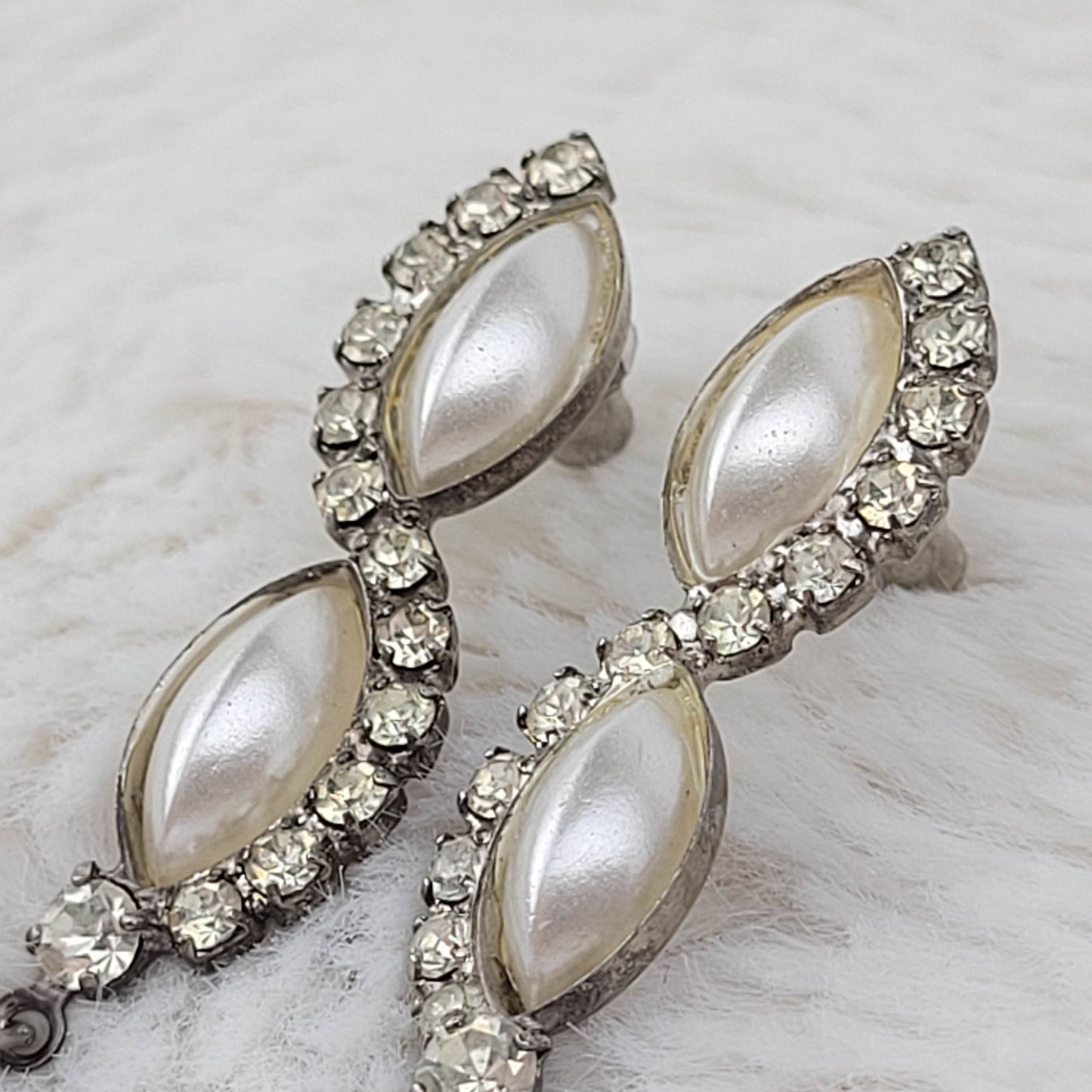 1950's Clear Rhinestone and Pearlescent Dangle Earrings