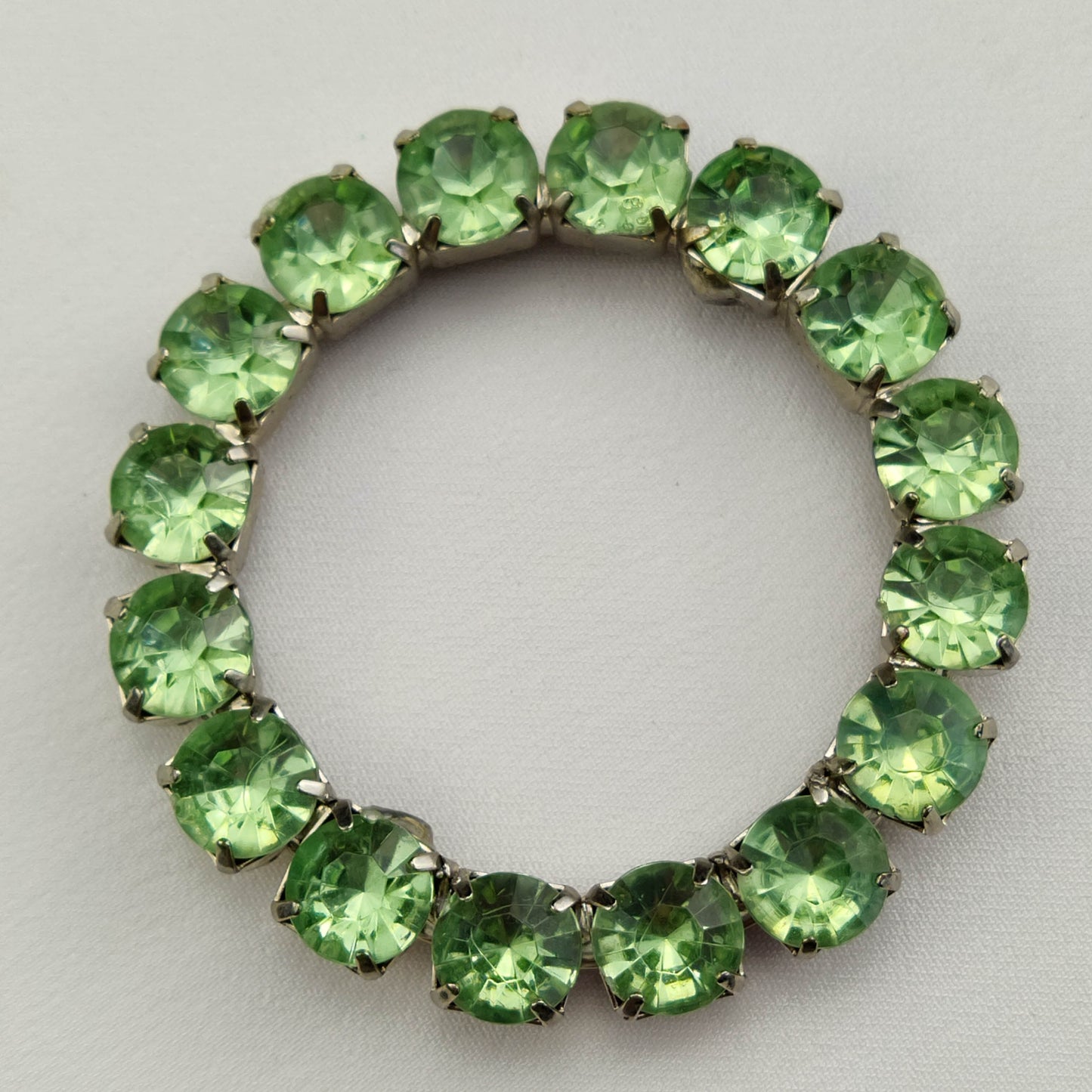 1950's Green Rhinestone Scarf Ring