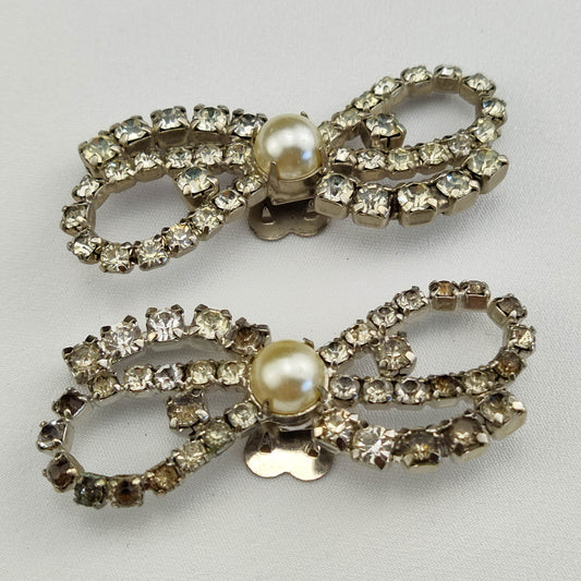 1940's Clear Rhinestone Bow Tie Shoe Clips with a Pearl Center