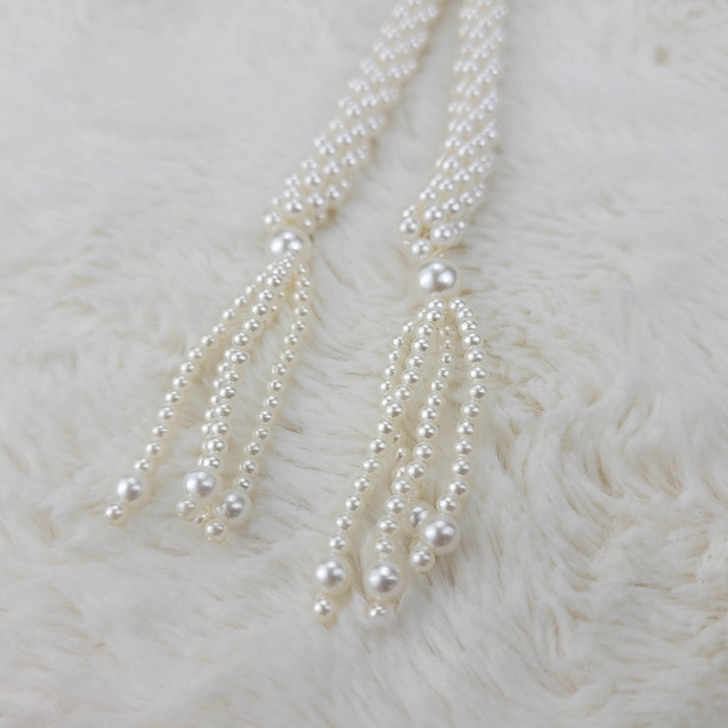 1950's White Beaded Rope Necklace with Dangle Ends