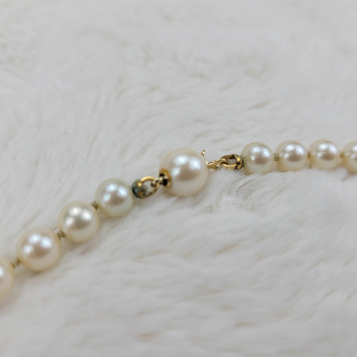 1950's Single Strand Pearl Bead Necklace