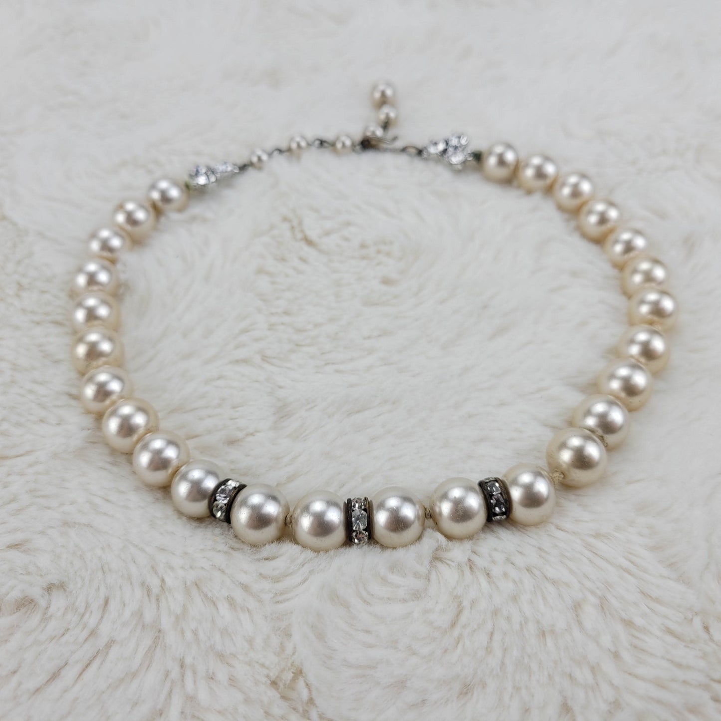 1950's Pearl and Rhinestone Single Strand Necklace