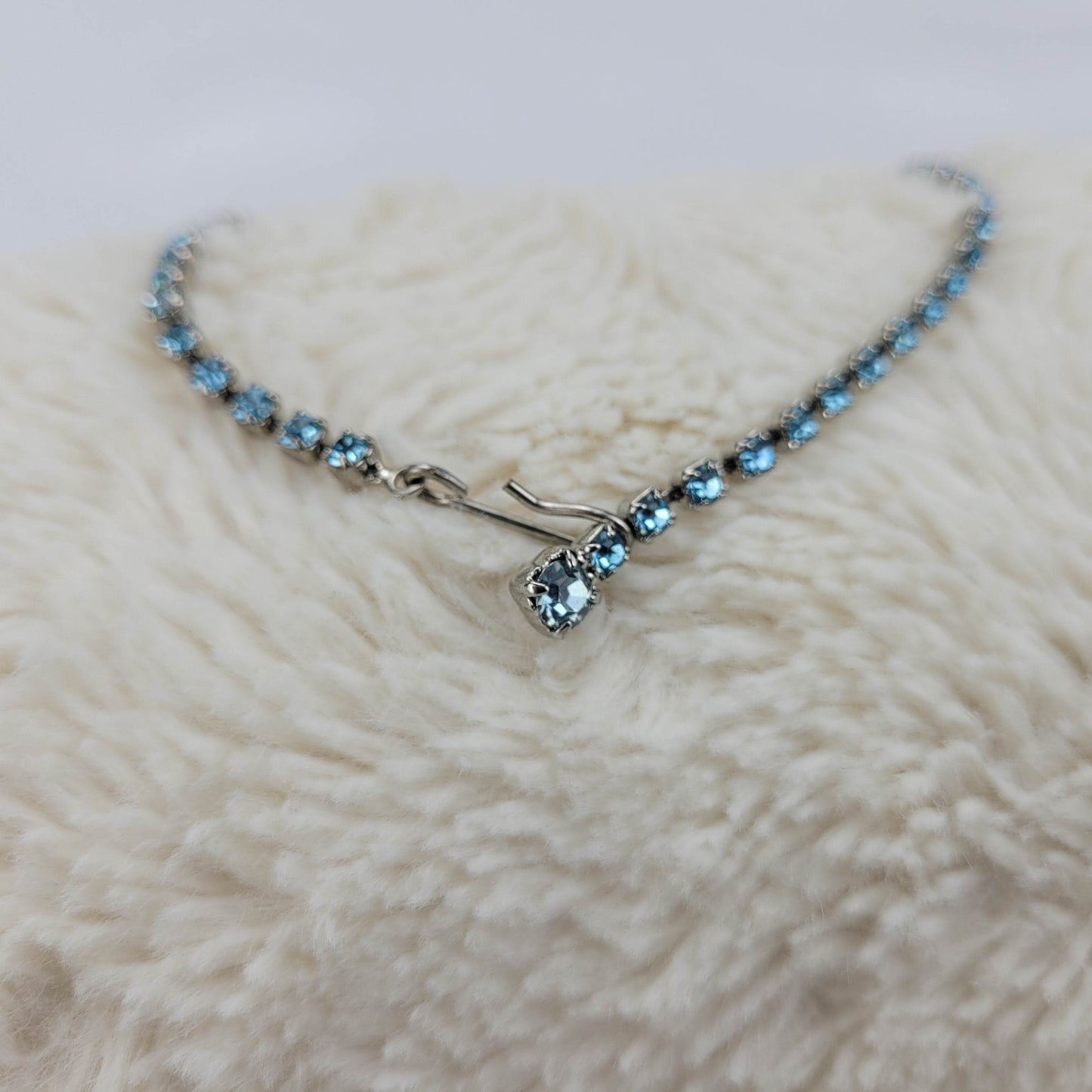 1950's Baby Blue Rhinestone V Pendant Necklace