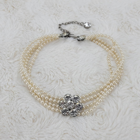 1940's Pearl Bead Strand Choker with a Rhinestone Flower Center Piece