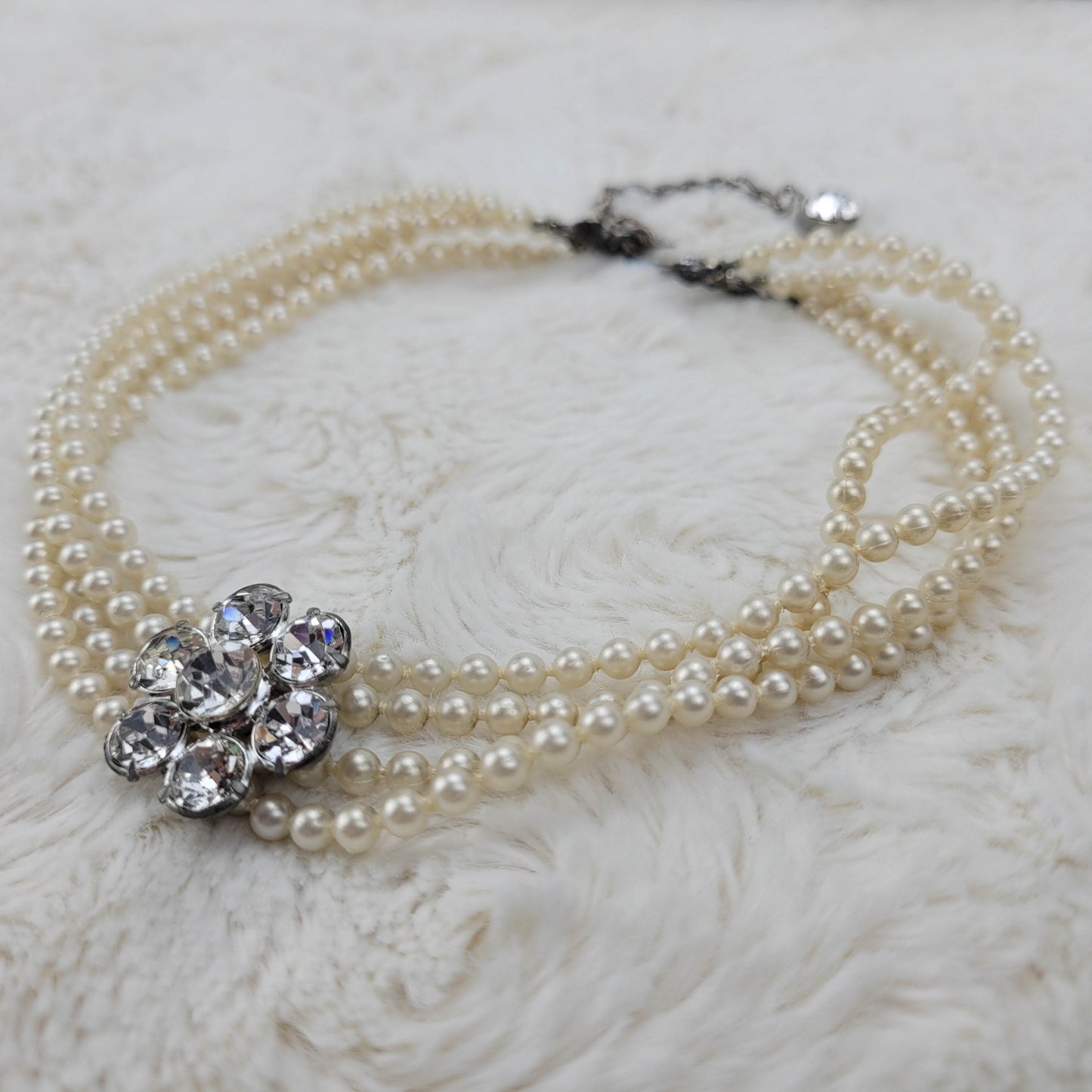 1940's Pearl Bead Strand Choker with a Rhinestone Flower Center Piece