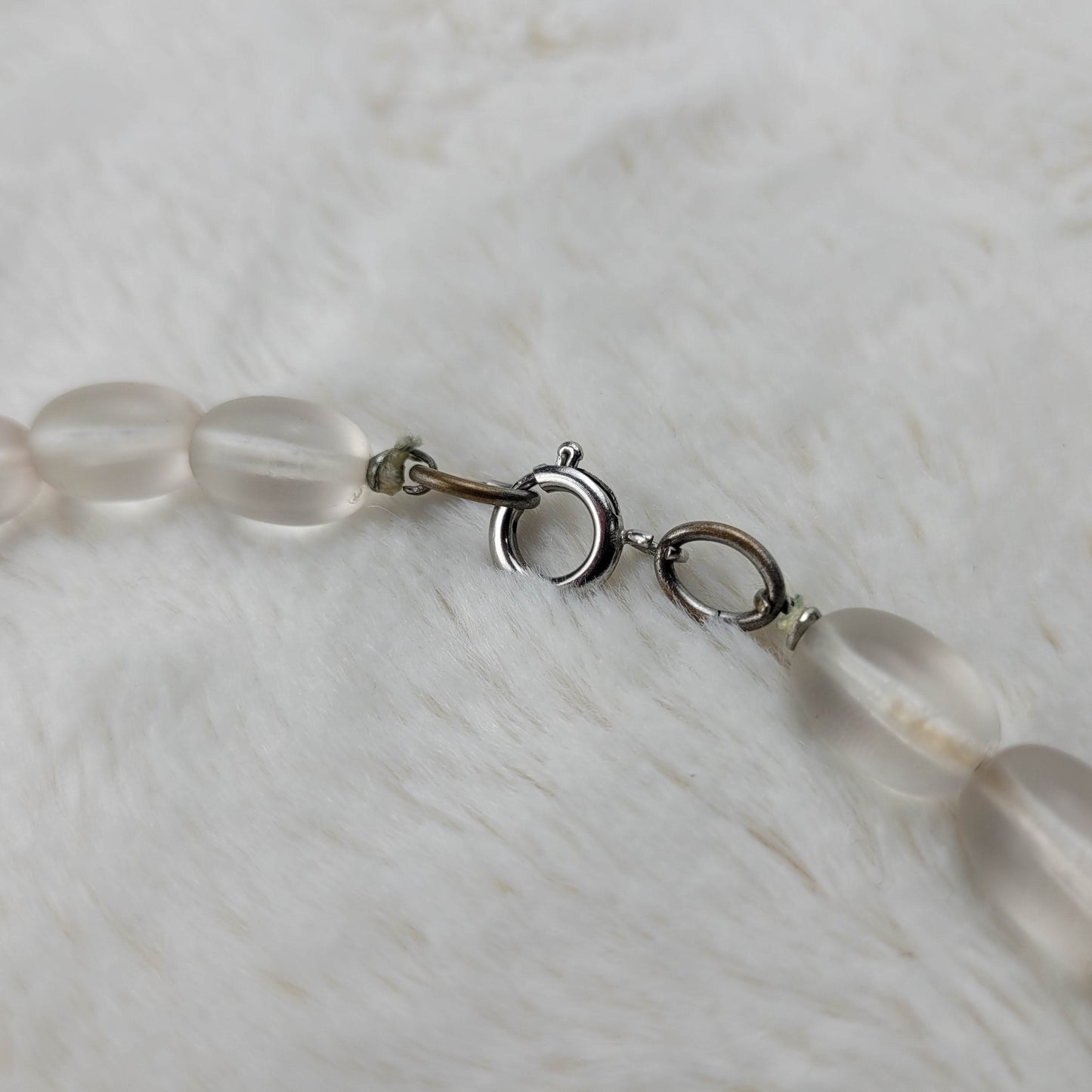 1960's Oval Frost Bead Necklace