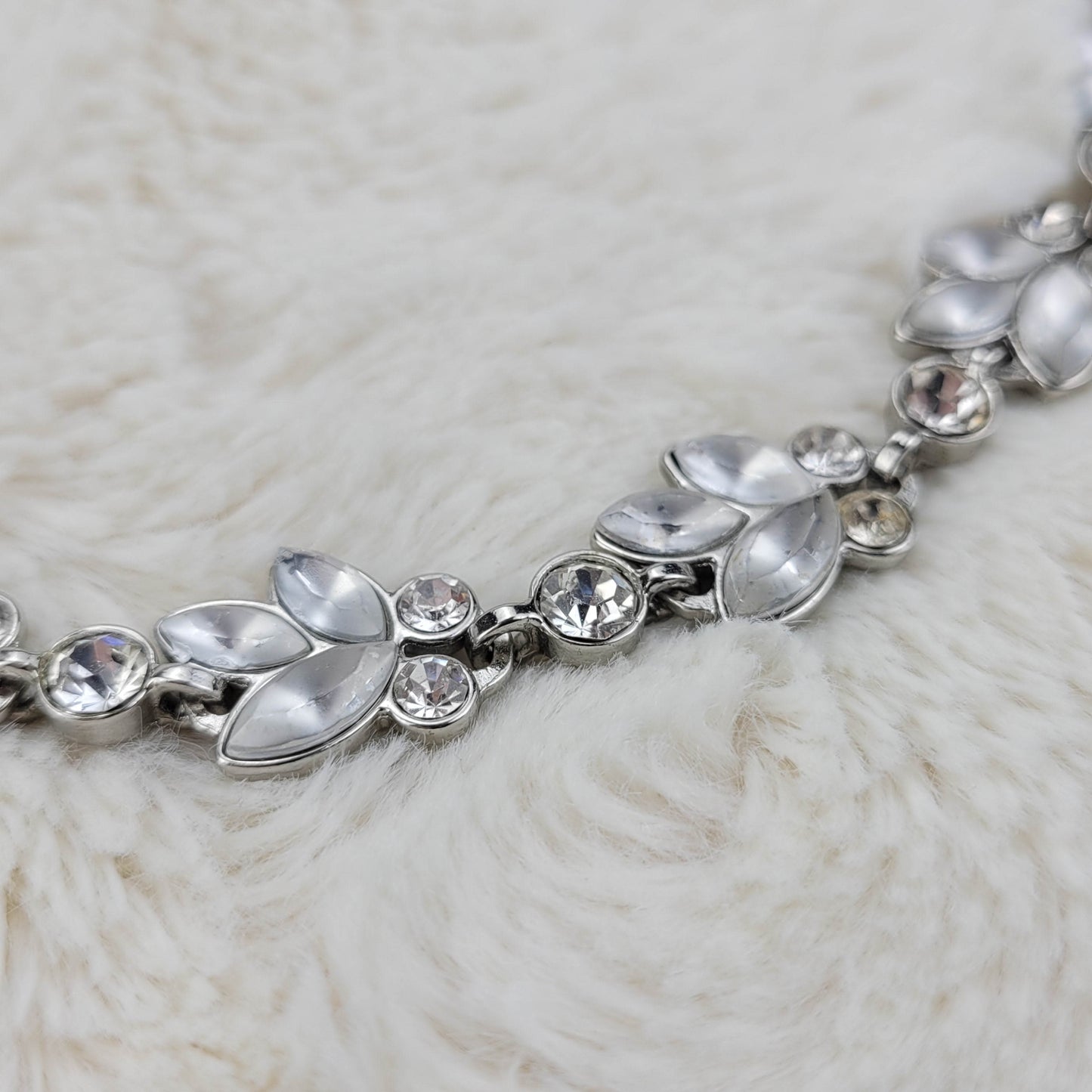 1950's Rhinestone and Frost Bead Leaf Chain Necklace