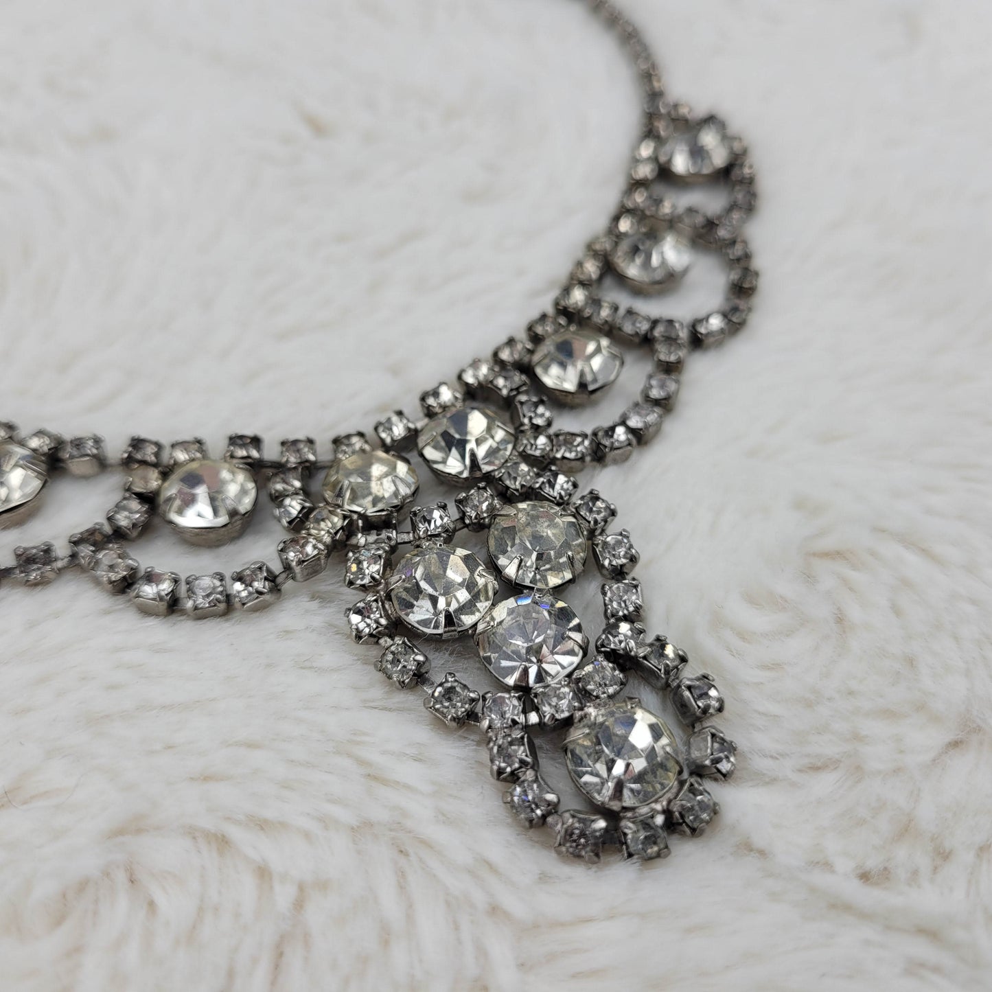 1950's Clear Rhinestone Loopy Drop Circular Necklace