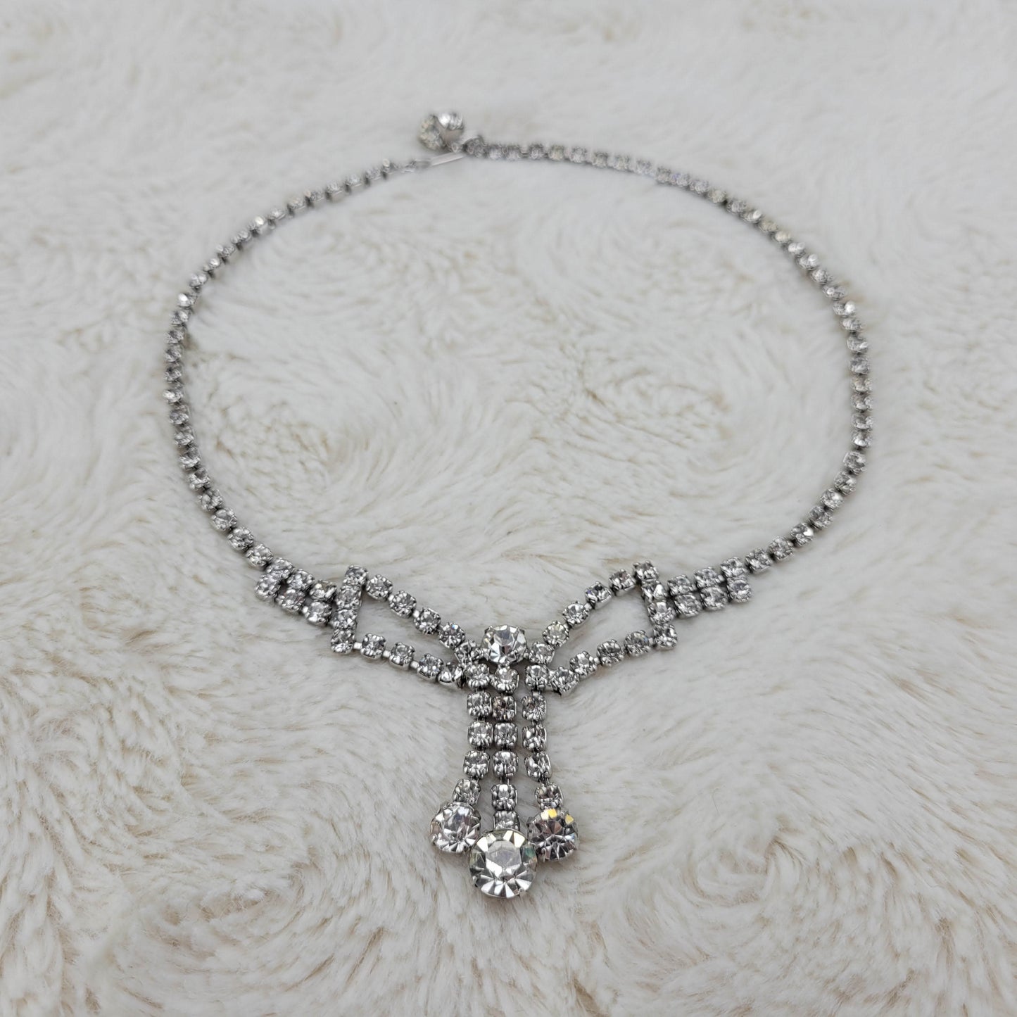 1950's Clear Rhinestone Bow Drop Necklace