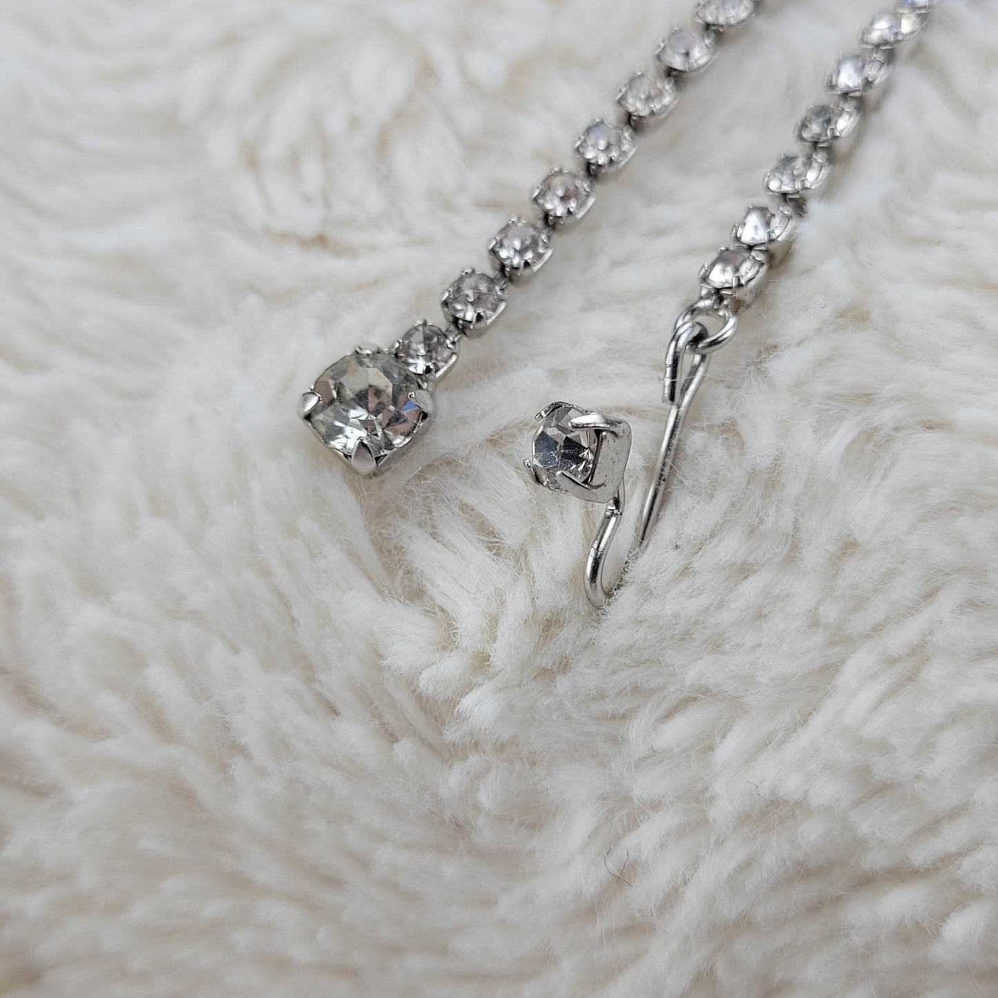 1950's Clear Rhinestone Bow Drop Necklace