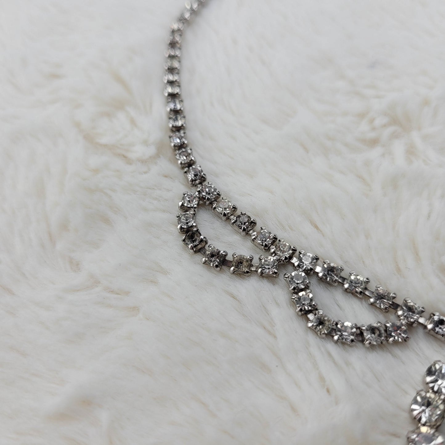 1950's Clear Rhinestone Loop Necklace with a Center Pendant