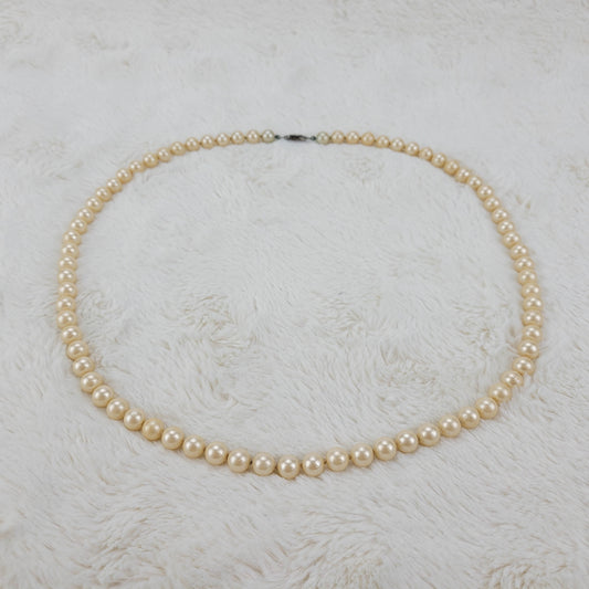 1950's Single Strand Pearl Bead Necklace