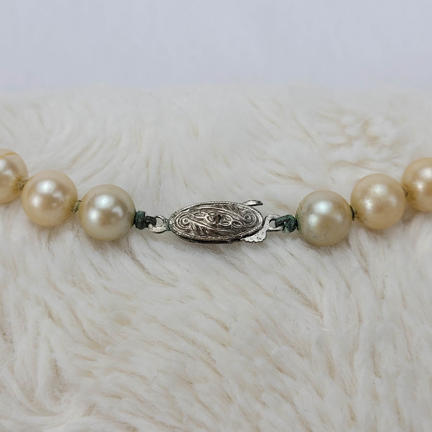 1950's Single Strand Pearl Bead Necklace