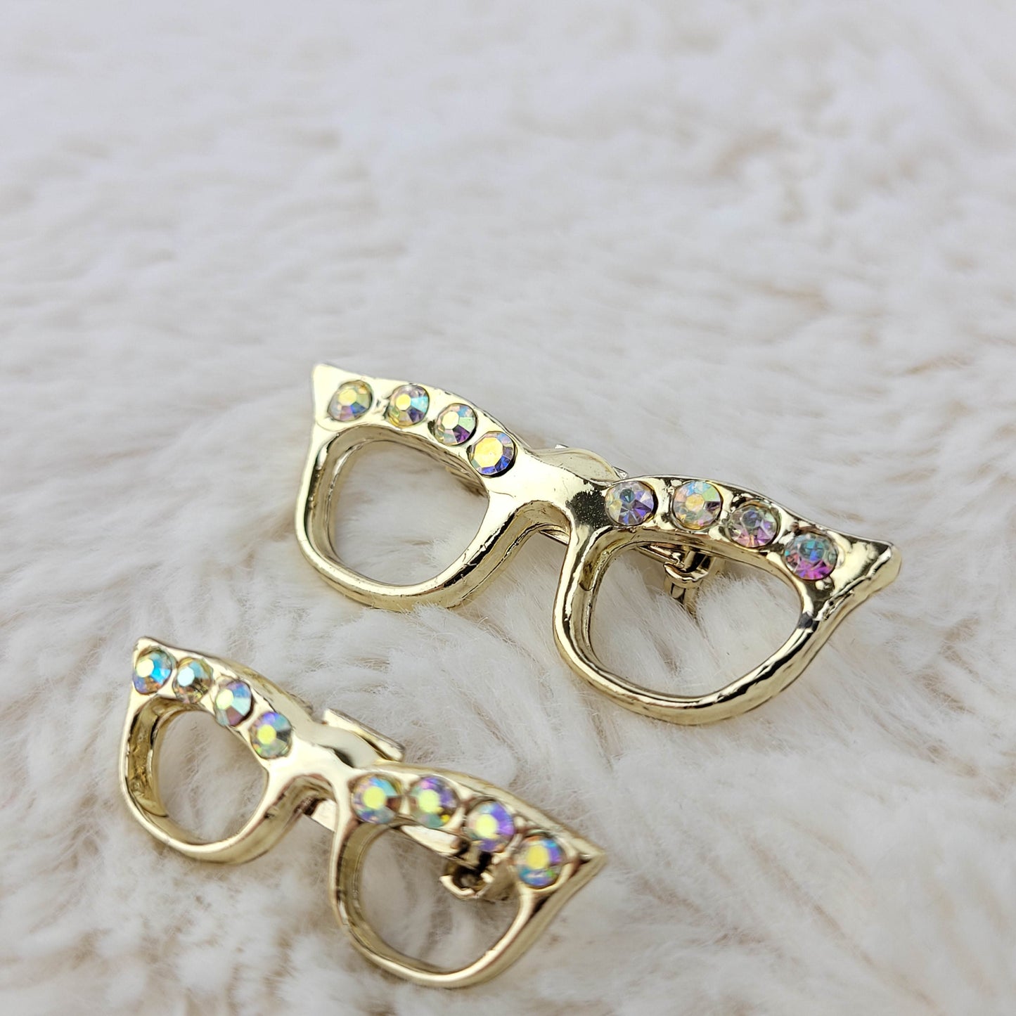 1950's Matching Gold Metal and Aurora Borealis Cat Eye Glasses Pin