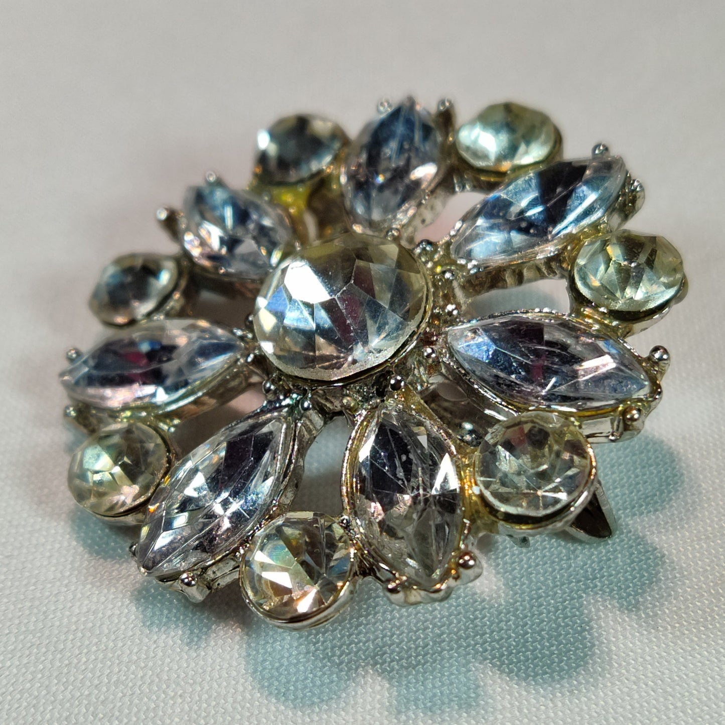 1950's Clear Rhinestone Circular Starburst Pin