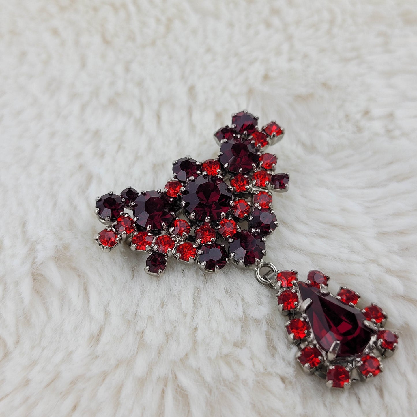 1950's Red Rhinestone Dangle Pin