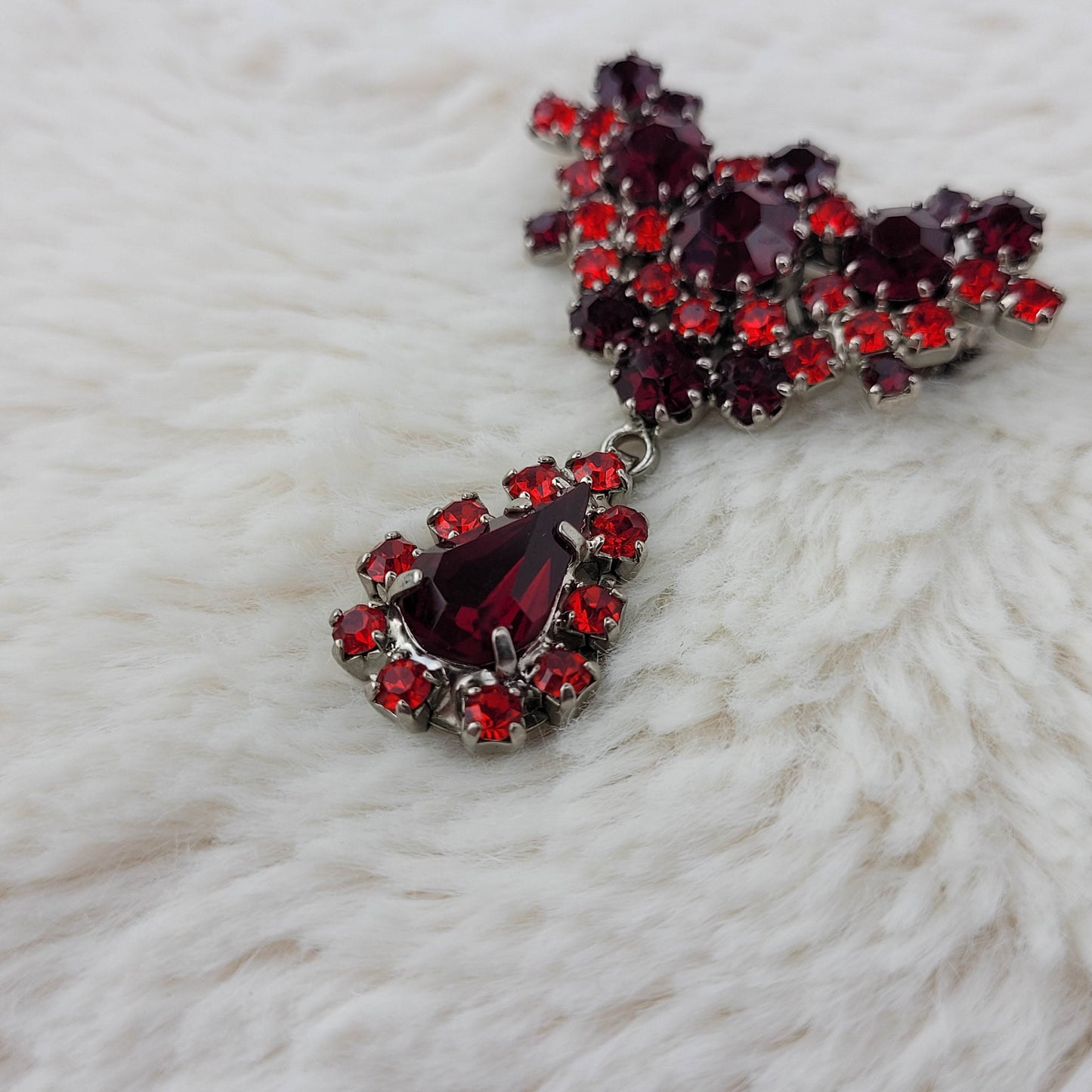 1950's Red Rhinestone Dangle Pin