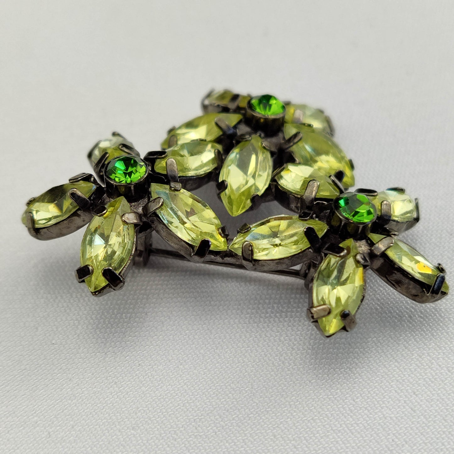 1950's Green Rhinestone Flower Cluster Pin